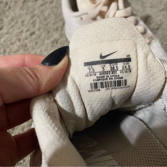 Blush light pink Nike Zoom Pegasus women’s running shoes size 7.5 - Picture 2 of 5